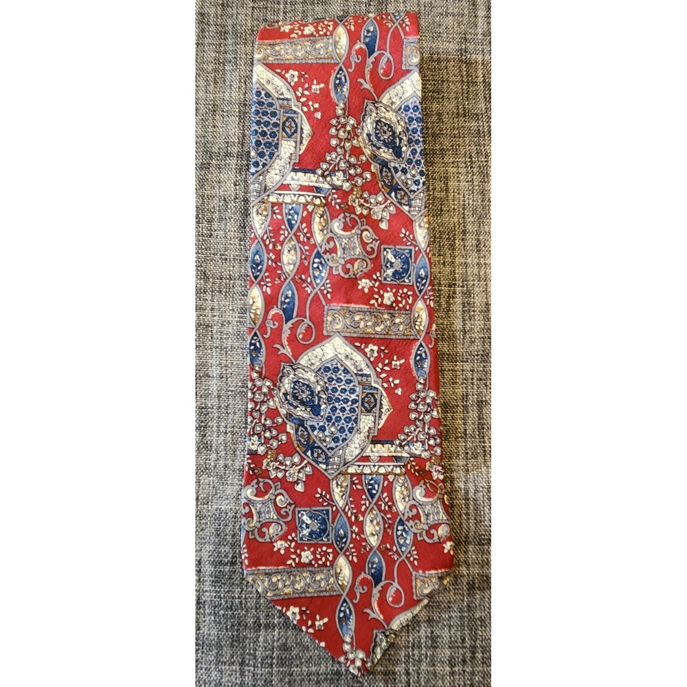 Hunting Horn J Riggins Tie Mens OS Red Silk Medallion Excellent Vintage Tie